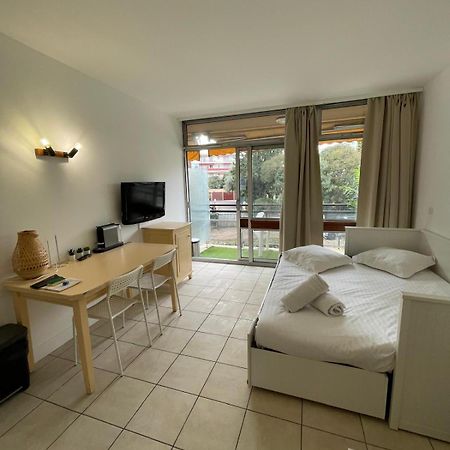 06U - Beautiful Studio In Residence - Swimming Pool And Tennis Court Saint-Laurent-du-Var Eksteriør bilde