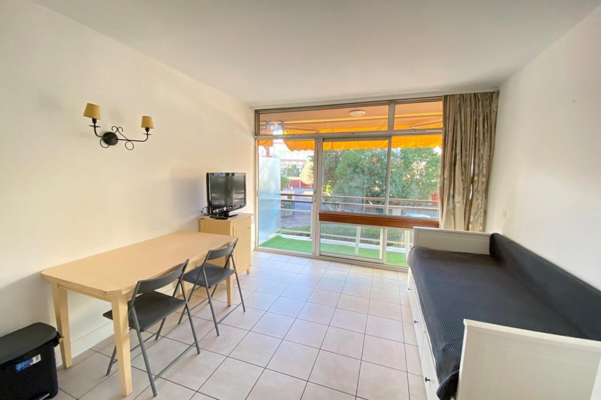 06U - Beautiful Studio In Residence - Swimming Pool And Tennis Court Saint-Laurent-du-Var Eksteriør bilde